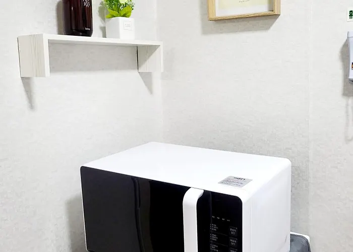 Moon House In #quiet #airport Transport Nearby#1 Min To Line2 Nakseongdae Subway